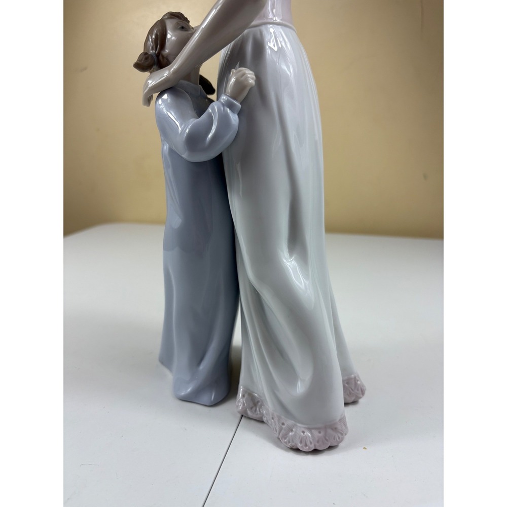 Lladro Mother & Child Porcelain Figurine 12" DAISA‎ 2000 Retired Embrace - Picture 7 of 16